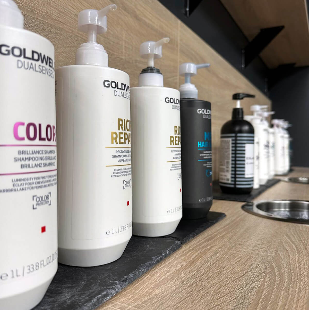 Friseursalon pro kopf style Mühlenberg-Center im EG