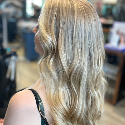pro kopf style FRISEUR LOUNGE Berlin: Balayage in hellblonden Tönen