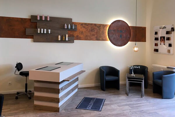FRISEUR & KOSMETIK pro kopf style. Salon: Sterndamm 7, 12487 Berlin. Innenansicht. Monique Jahn